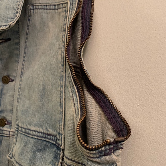 Volcom Denim Vest size L - Picture 3 of 4